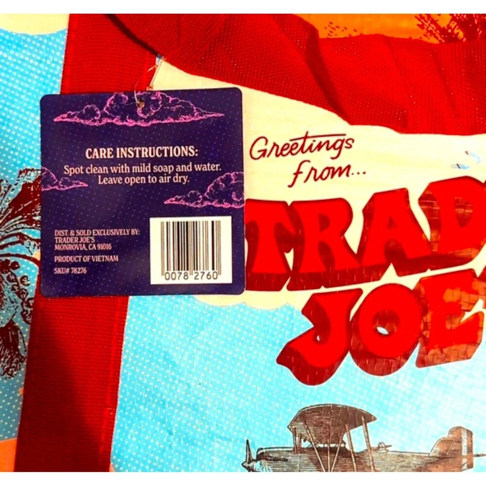 LOT OF 2 TRADER JOE'S STAND UP REUSABLE BAGS COLLAPSIBLE LMTD ED for 2! FreeGift